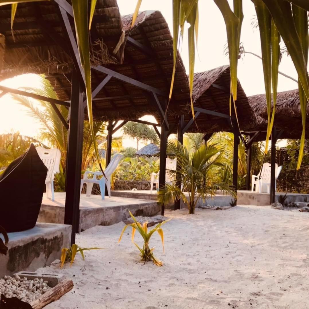 Banana Bay Beach Club Bed and Breakfast Eton Esterno foto