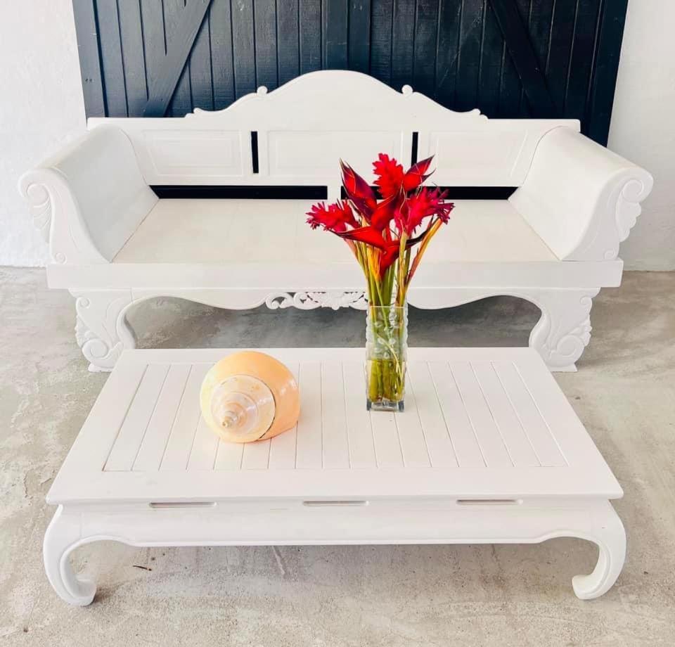 Banana Bay Beach Club Bed and Breakfast Eton Esterno foto
